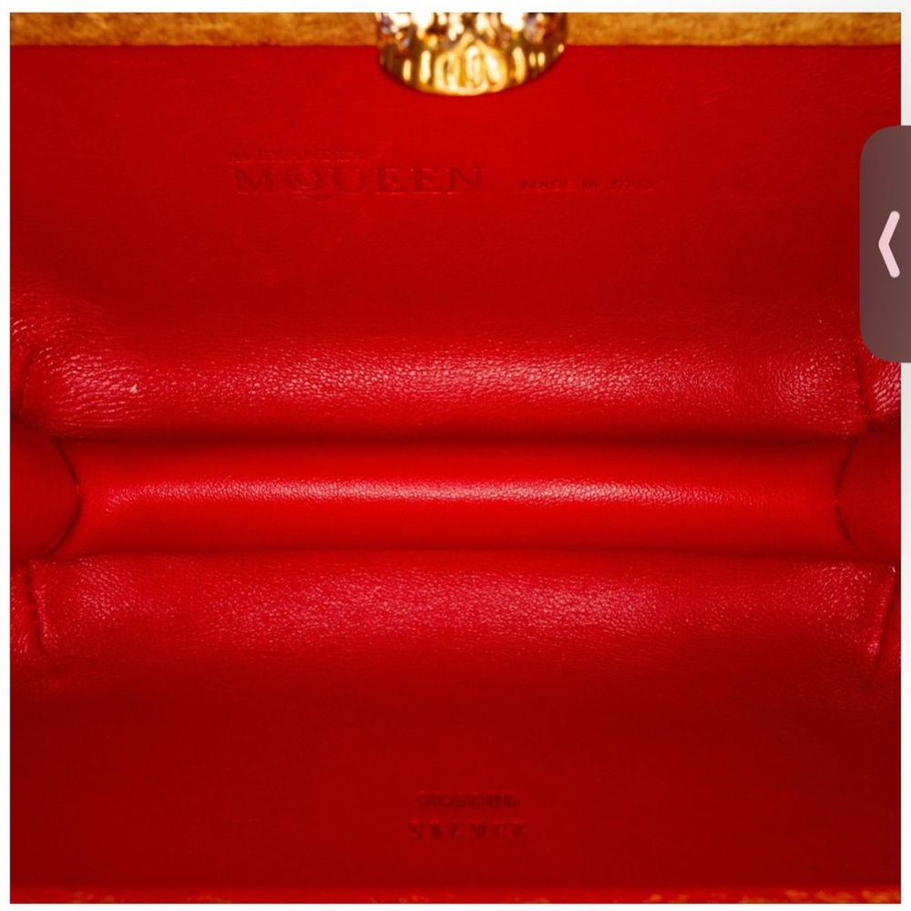 Alexander McQueen Red Geometric Skull Clutch - Picture 9 of 10